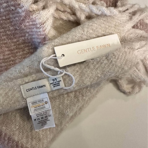 NWOT Gentle Fawn Scarf - Picture 2 of 4